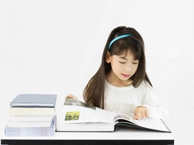 Girl reading
